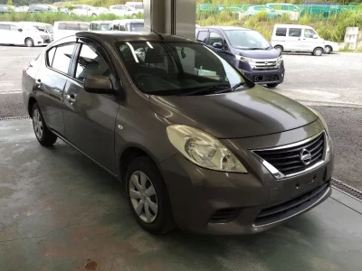 NISSAN TIIDA LATIO