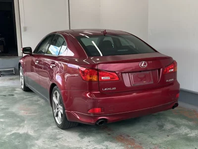 LEXUS IS