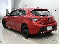 Цена авто Toyota Corolla Hatchback с аукционов Японии, номер кузова ZWE213H, пробег 45 000, оценка 3