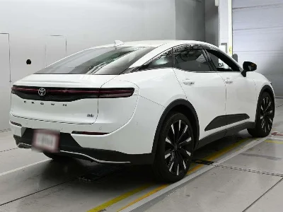 TOYOTA CROWN CROSSOVER