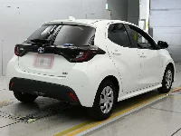 Цена авто Toyota Yaris с аукционов Японии, номер кузова MXPH10, пробег 63 000, оценка 3
