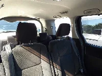 Цена авто Toyota Voxy с аукционов Японии, номер кузова ZWR80G, пробег 100 000, оценка 8