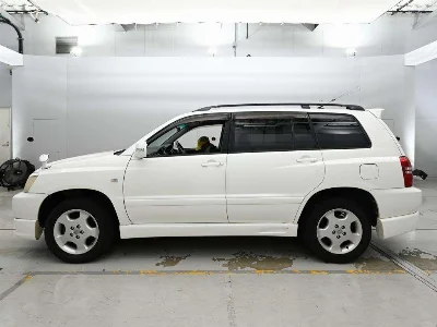 TOYOTA KLUGER