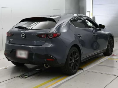 MAZDA MAZDA3 FASTBACK