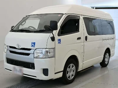 TOYOTA REGIUS VAN