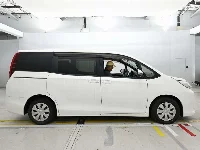Цена авто Toyota Noah с аукционов Японии, номер кузова ZRR80G, пробег 87 000, оценка 8