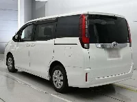 Цена авто Toyota Noah с аукционов Японии, номер кузова ZRR80G, пробег 87 000, оценка 8