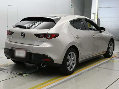 MAZDA MAZDA3 FASTBACK