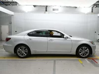 Lexus LS600h