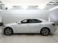 Lexus LS600h