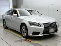 Lexus LS600h