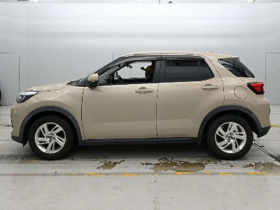 DAIHATSU ROCKY