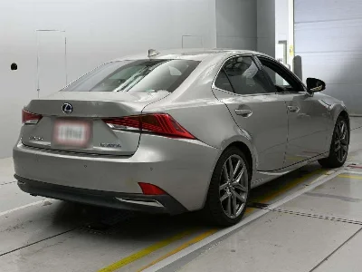LEXUS IS