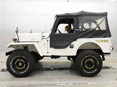 MITSUBISHI JEEP