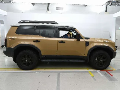 TOYOTA LAND CRUISER 250