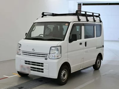 NISSAN CLIPPER VAN