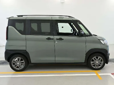 MITSUBISHI DELICA MINI