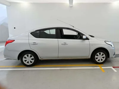 NISSAN TIIDA LATIO