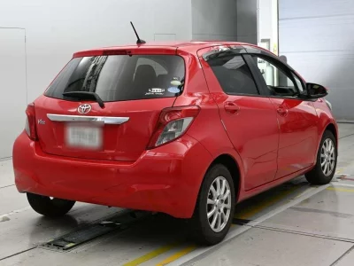 TOYOTA VITZ