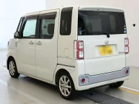 Цена авто Daihatsu Wake с аукционов Японии, номер кузова LA700S, пробег 93 000, оценка 6