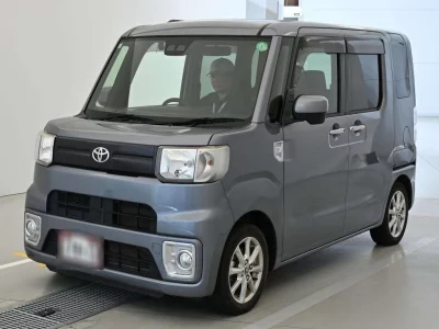 TOYOTA PIXIS MEGA