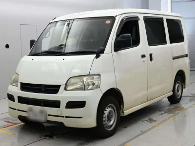 TOYOTA LITE ACE VAN