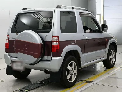MITSUBISHI PAJERO MINI