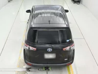 Цена авто Toyota Sienta с аукционов Японии, номер кузова NHP170G, пробег 52 000, оценка 8