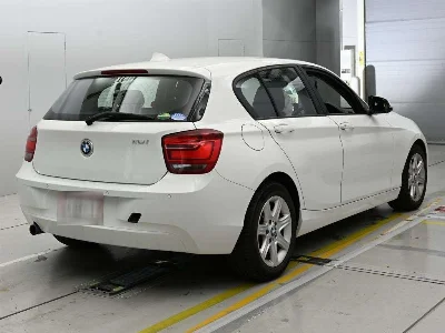 BMW 1 SERIES