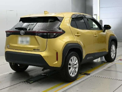 TOYOTA YARIS CROSS