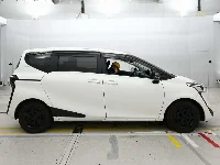 Цена авто Toyota Sienta с аукционов Японии, номер кузова NSP170G, пробег 33 000, оценка 1