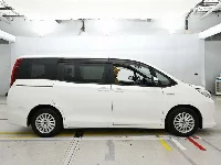 Цена авто Toyota Noah с аукционов Японии, номер кузова ZWR80G, пробег 152 000, оценка 2