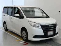 Цена авто Toyota Noah с аукционов Японии, номер кузова ZRR80G, пробег 138 000, оценка 7