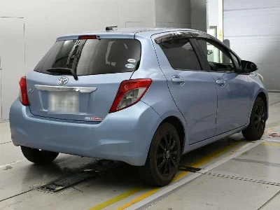 TOYOTA VITZ
