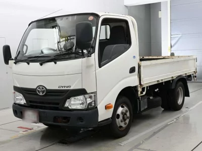 TOYOTA DYNA