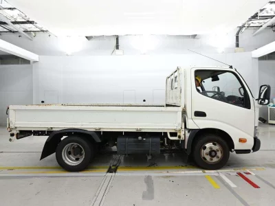 TOYOTA DYNA