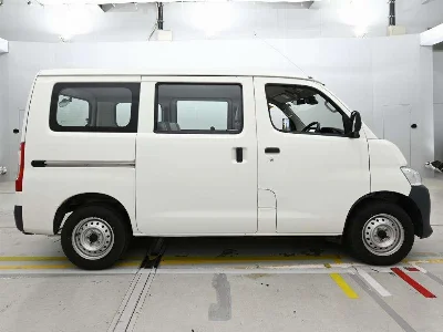 TOYOTA TOWN ACE VAN
