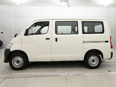 TOYOTA TOWN ACE VAN