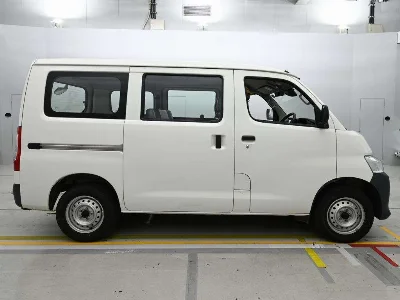 TOYOTA TOWN ACE VAN