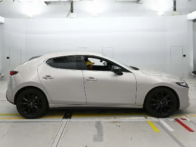 MAZDA MAZDA3 FASTBACK