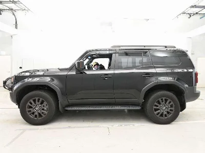 TOYOTA LAND CRUISER 250