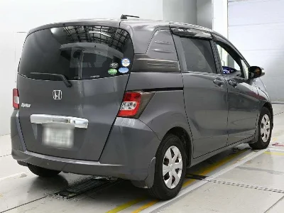 HONDA FREED SPIKE