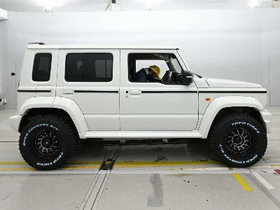 SUZUKI JIMNY NOMADE