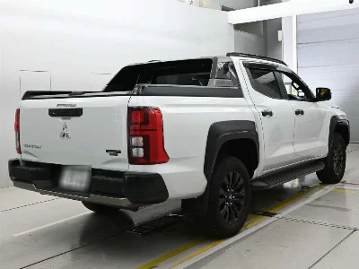 MITSUBISHI TRITON
