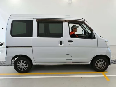 DAIHATSU HIJET VAN