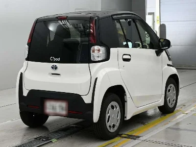 TOYOTA C+POD