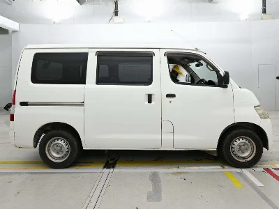 TOYOTA TOWN ACE VAN