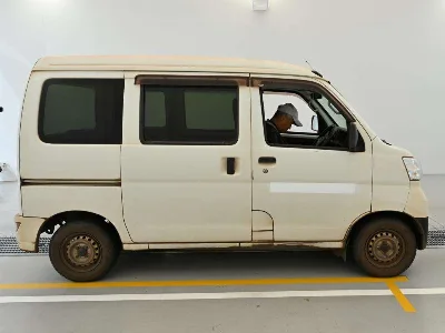 DAIHATSU HIJET VAN
