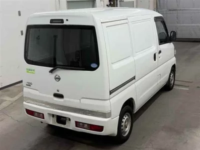 NISSAN CLIPPER VAN