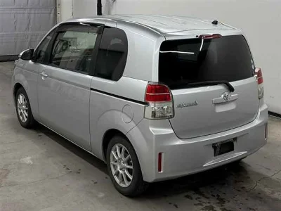 TOYOTA SPADE